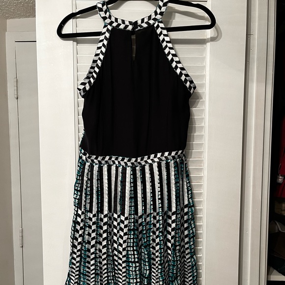 Gorgeous Parker party dress - Picture 2 of 6